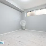 Rent 4 bedroom apartment of 90 m² in Rome