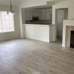 Rent 1 bedroom apartment of 70 m² in agoura hills