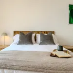 Rent 5 bedroom apartment in Barcelona