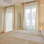 Rent 1 bedroom apartment of 50 m² in Florence