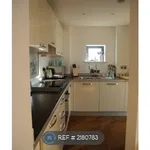 Rent 2 bedroom flat in Leeds