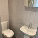 Rent 6 bedroom house in West Midlands