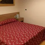 Rent 3 bedroom apartment in Milan