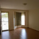 Rent 3 bedroom house in Blakeview