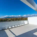 Rent 3 bedroom house of 256 m² in Guadalmina Alta