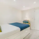 Alugar 2 quarto apartamento de 45 m² em Lisbon