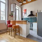 Rent 1 bedroom apartment of 530 m² in Lyon