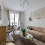 Rent 2 bedroom apartment of 430 m² in Paris