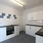 Rent 3 bedroom flat in Yorkshire And The Humber