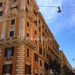 Affitto 5 camera appartamento di 160 m² in Rome