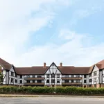 Rent 2 bedroom apartment in Esher