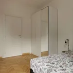 Rent a room in milan