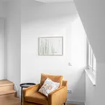 Rent 5 bedroom apartment of 170 m² in Berlin