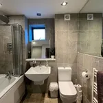 Rent 2 bedroom apartment in Yorkshire And The Humber