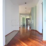 Rent 5 bedroom house of 250 m² in Vicenza