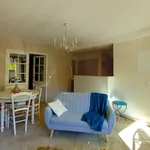 Rent 2 bedroom apartment of 40 m² in Cabrières-d'Aigues