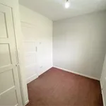 Rent 3 bedroom house in Salford