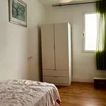 Rent a room of 60 m² in valencia