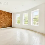 Rent 2 bedroom house of 83 m² in New York City