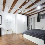 Rent 2 bedroom apartment of 77 m² in barcelona