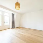 Maison de 369 m² avec 4 chambre(s) en location à Brussel