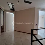 Affitto 4 camera appartamento di 120 m² in Spoleto