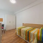 Rent a room of 90 m² in valencia