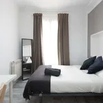 Rent a room of 120 m² in Madrid