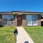 Rent 4 bedroom house in Parkes