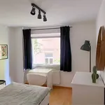 Miete 3 Schlafzimmer wohnung von 80 m² in Frankfurt am Main