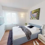 Miete 2 Schlafzimmer wohnung von 527 m² in Zurich