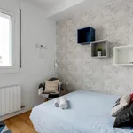 Rent 4 bedroom apartment in Barcelona