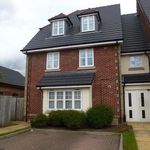 Rent 2 bedroom flat in West Midlands