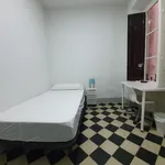 Rent 6 bedroom apartment in Granada