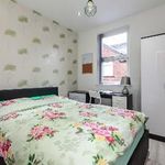 Rent 7 bedroom house in North West England