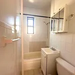 Rent 2 bedroom apartment in Queens