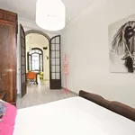 Rent 4 bedroom apartment of 150 m² in barcelona