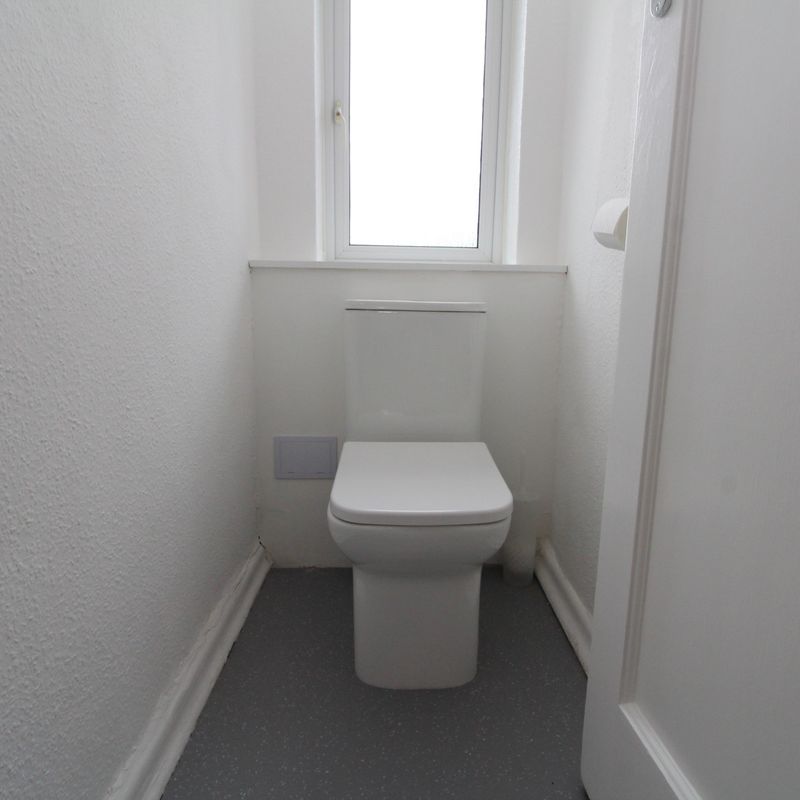 house for rent at Petts Wood Road, Orpington, BR5, United_kingdom Derry Downs