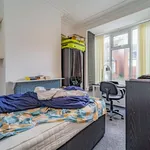 Rent 4 bedroom flat in West Midlands