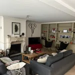 Maison de 5000 m² avec 5 chambre(s) en location à Nivelles