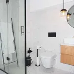 Rent 1 bedroom apartment of 65 m² in lisbon