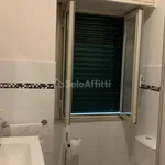 Affitto 3 camera appartamento di 85 m² in Catania