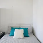 Rent 4 bedroom apartment in Lisbon