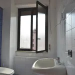 Rent 3 bedroom apartment of 85 m² in Bari