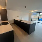 Huur 2 slaapkamer appartement van 145 m² in Balen