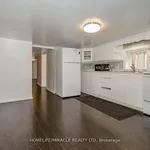 Rent 4 bedroom house in Toronto