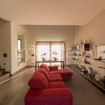 Rent 8 bedroom house of 220 m² in Arezzo