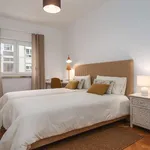 Rent 2 bedroom apartment of 75 m² in lisbon