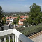 Rent 4 bedroom house of 210 m² in Orange