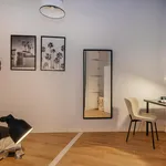 Rent 7 bedroom apartment in Barcelona